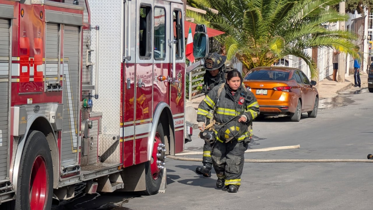 Explota tanque junto a boiler y causa incendio en la Roma Sur